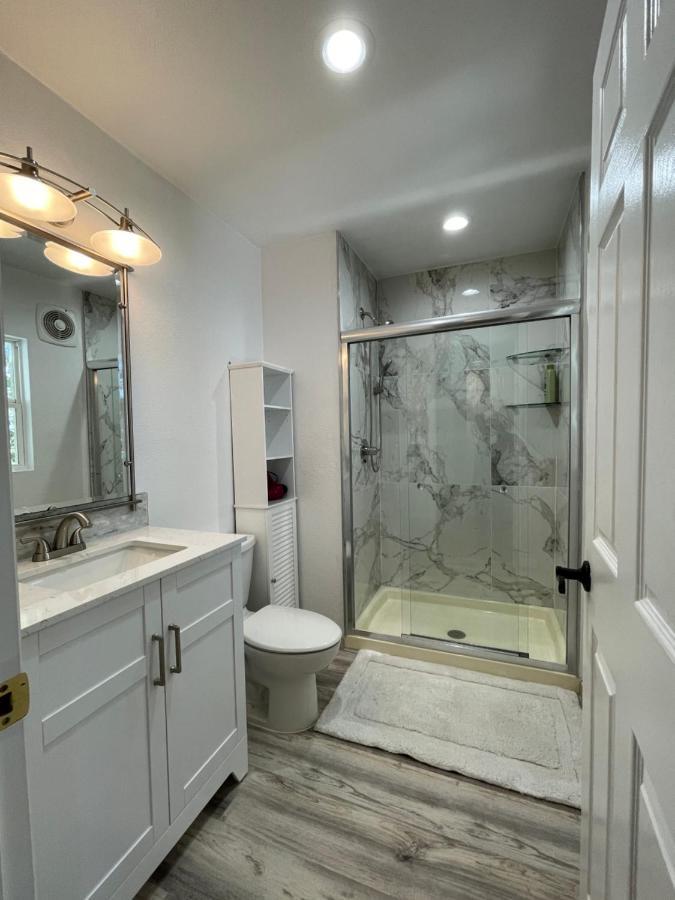 2 Bedroom Apartment Auburndale Extérieur photo