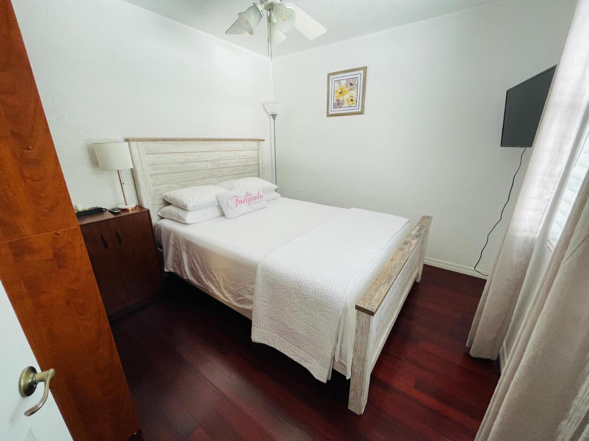 2 Bedroom Apartment Auburndale Extérieur photo